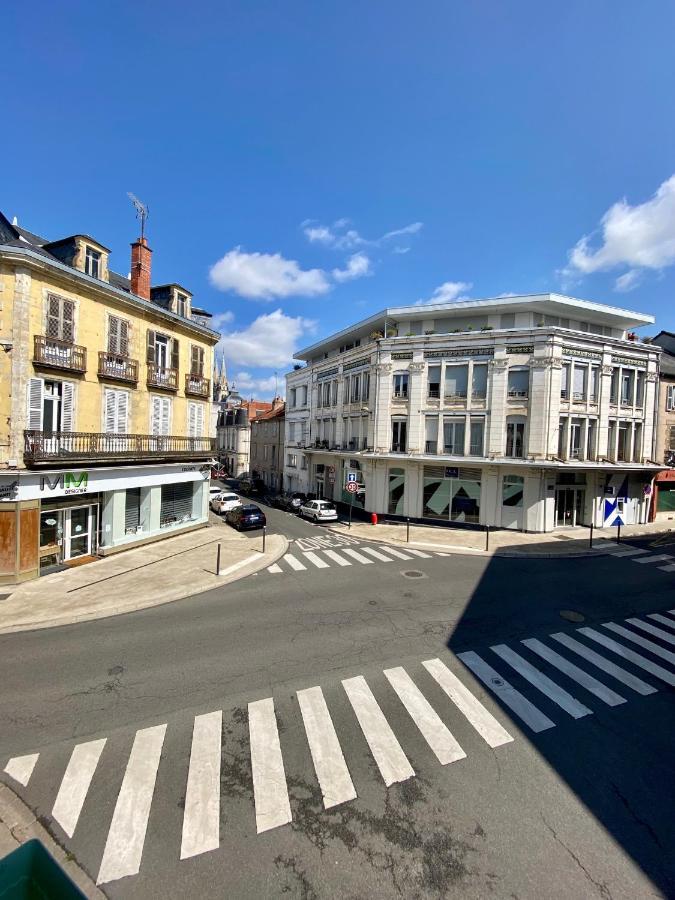 Grand Appartement De Caractere Au Coeur De Ville Мулен Экстерьер фото